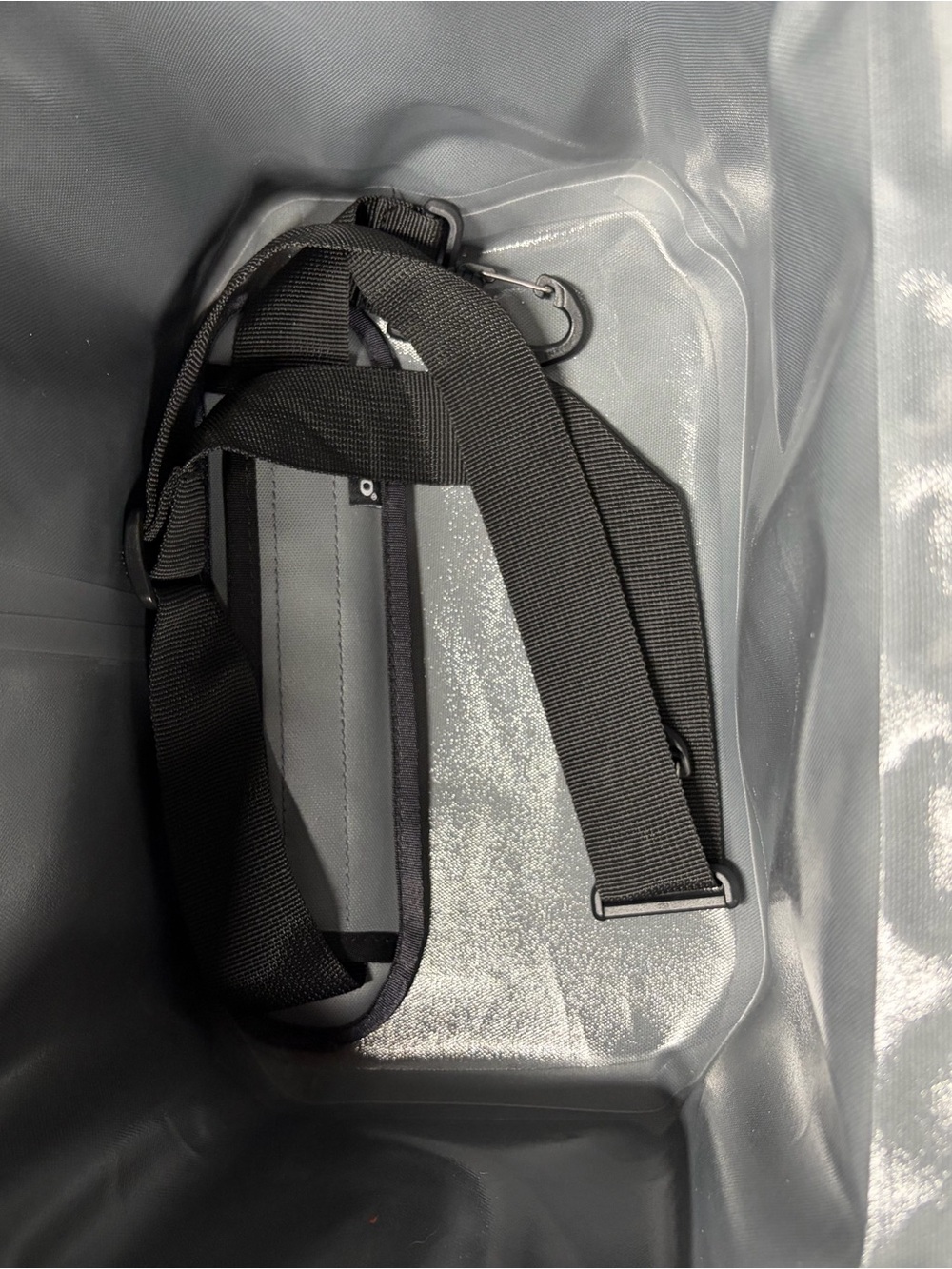 Igloo Gray & Black Soft Duffel Cooler Bag - Picture 3 of 6